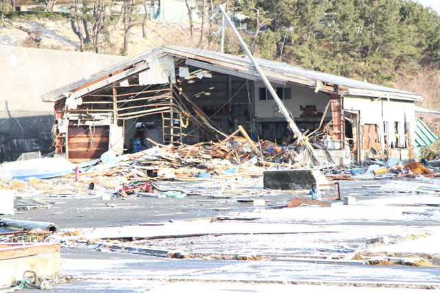 Damage / Taneichi office of Iwate Sea-Farming Association / Product promotion center / Seaside park