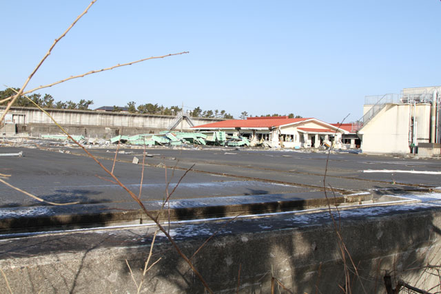 Damage / Taneichi office of Iwate Sea-Farming Association / Product promotion center / Seaside park