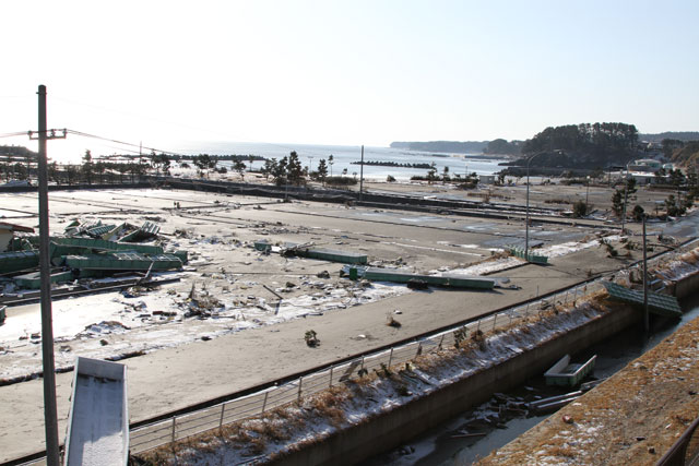 Damage / Taneichi office of Iwate Sea-Farming Association / Product promotion center / Seaside park