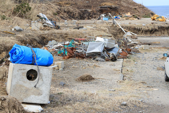 Damage / Taneichi office of Iwate Sea-Farming Association / Product promotion center / Seaside park