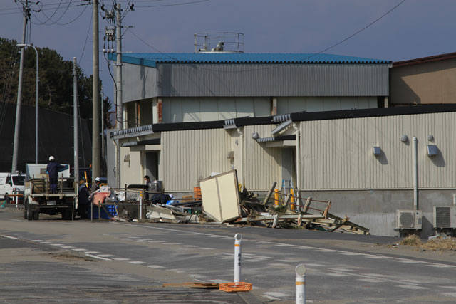 Damage / Taneichi office of Iwate Sea-Farming Association / Product promotion center / Seaside park