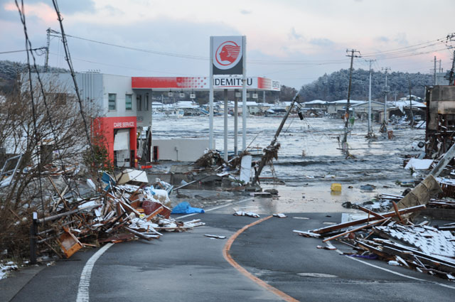 Offered pfotograph by townsperson Earthquake / 11 Mar / 16:00~17:46 / Yoshidahama