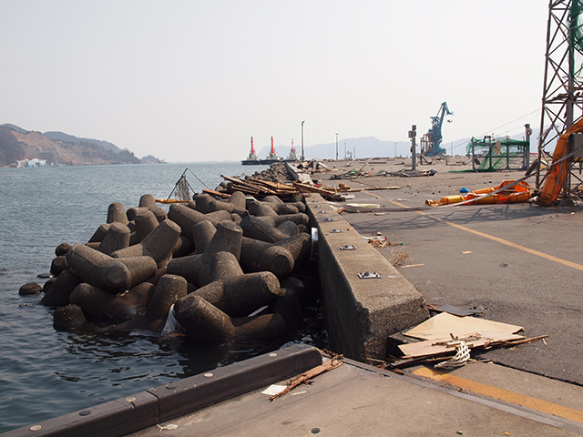 Harbor / Seawall in front of storage shelter in Suga area