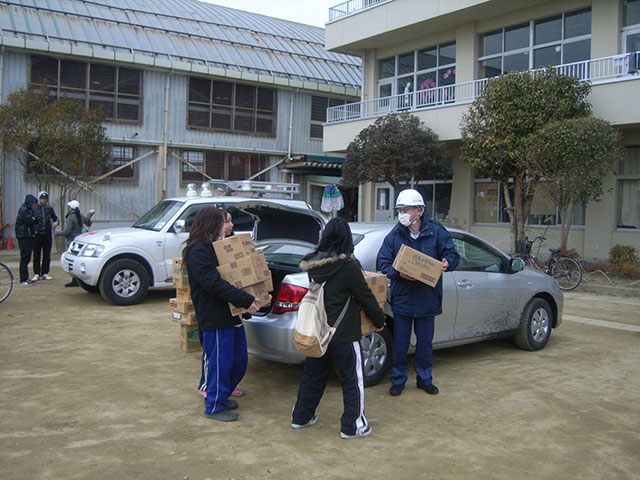 TEC-FORCE Relief supplies / Evacuation center / 