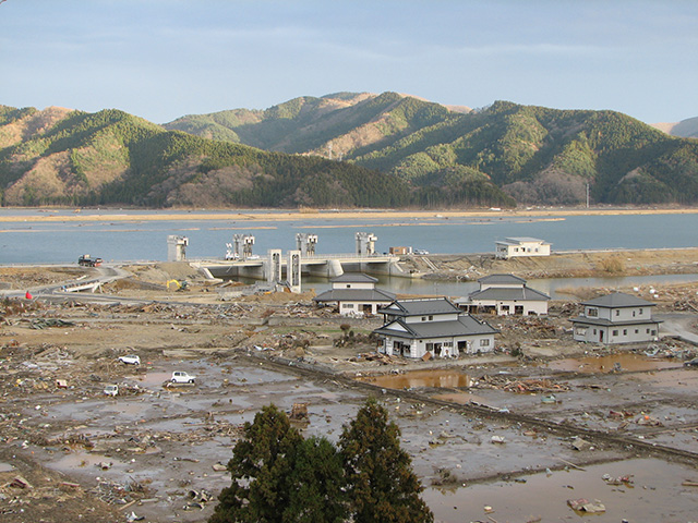 Nikkori park / Damage / Sluice gate