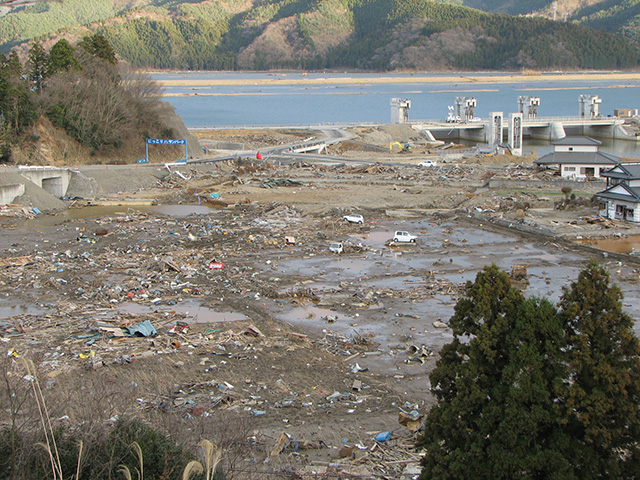 Nikkori park / Damage / Sluice gate