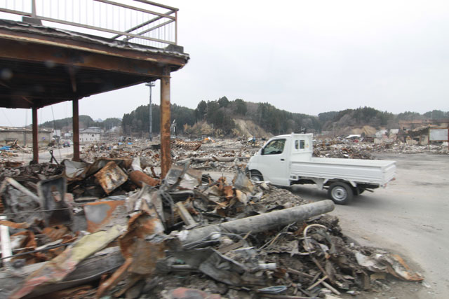 平成23年4月11日 陸自ヘリから撮影 空撮