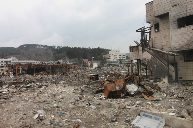 平成23年4月11日 陸自ヘリから撮影 空撮