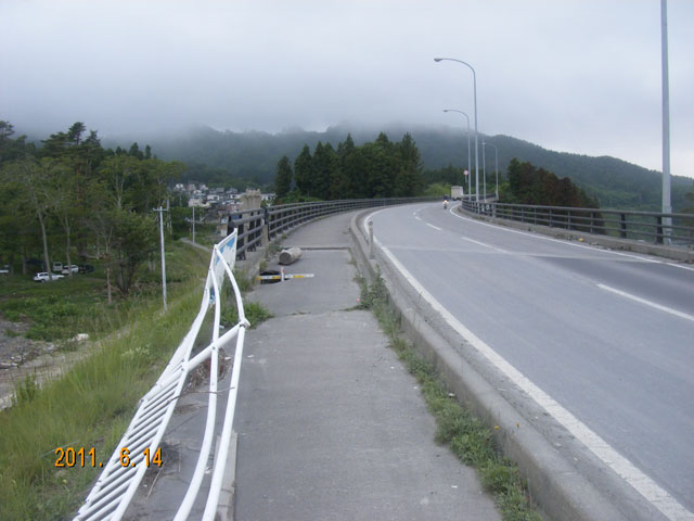 道路 歩道 損壊