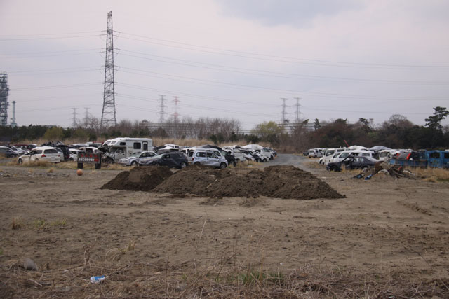 湊浜 被災車 集積