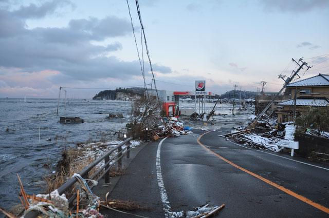 町民からの写真提供 震災 3月11日 16時～17時46分 吉田浜