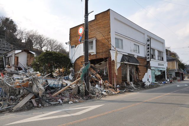 町民からの写真提供 震災 3月29日 吉田浜海岸沿い