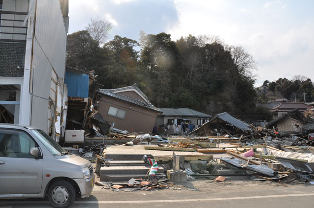 町民からの写真提供 震災 3月29日 吉田浜海岸沿い