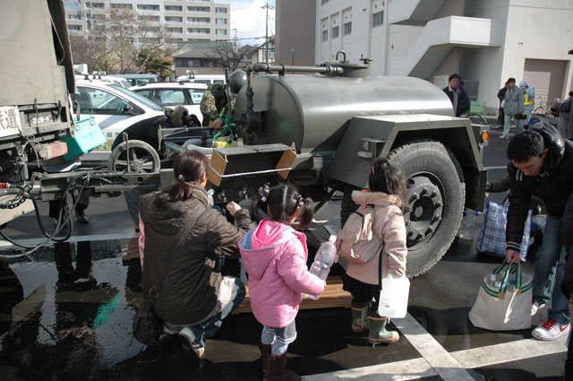 自衛隊 給水