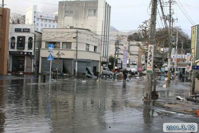 被災 本塩釜駅付近