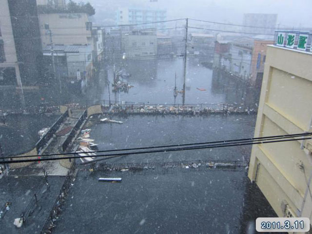 被災 本塩釜駅付近 津波