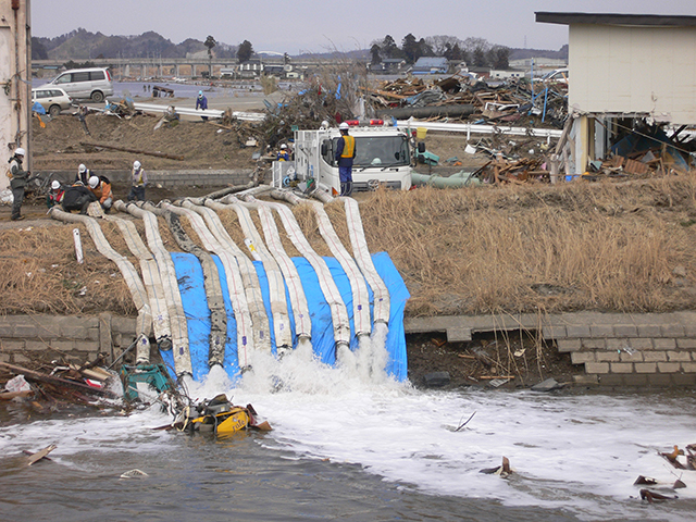 河川