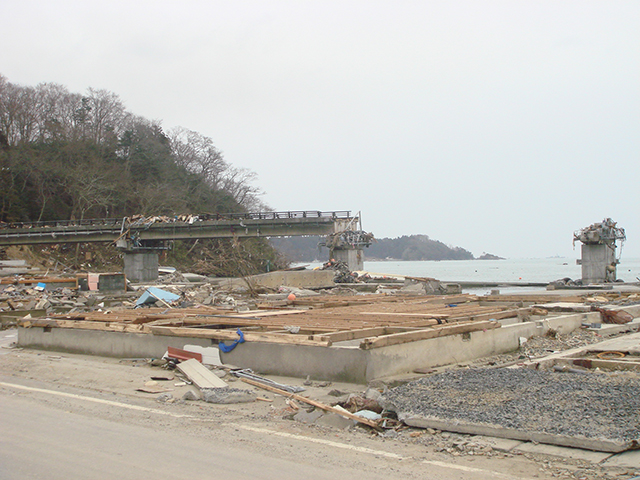 橋歌津大橋 落橋