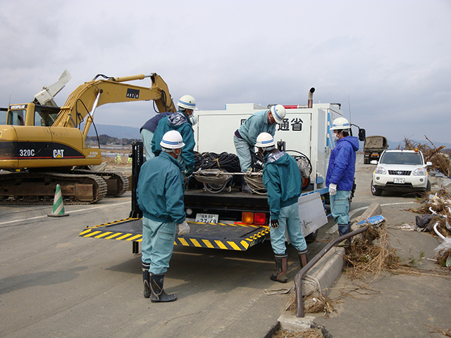 福島河国 相馬市磯部捜索活動 福島排水ポンプ車