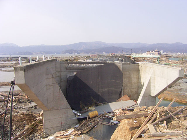 陸前高田市 沼田跨線橋