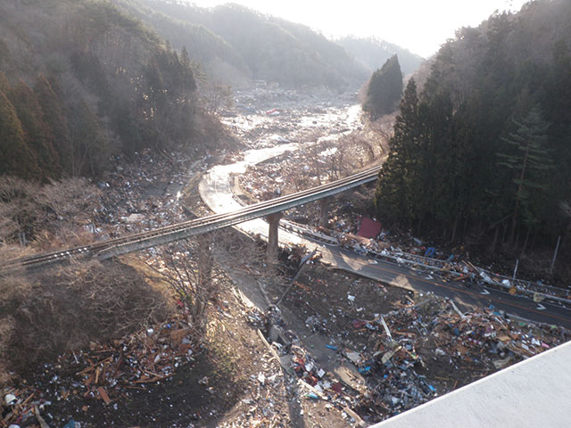 釜石市　両石津波記念碑