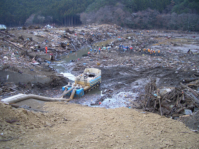 河川 排水ポンプ 捜索 北上川 石巻市 東北地方整備局