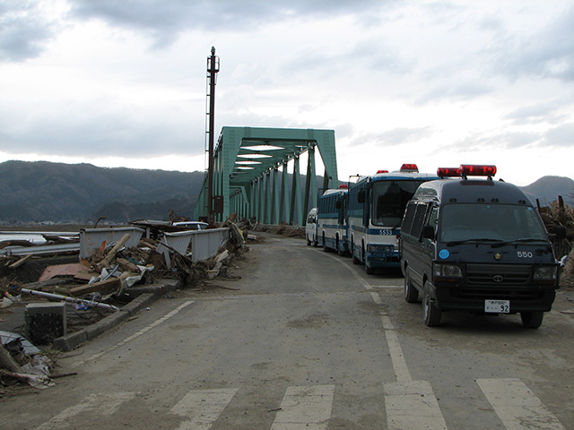 新町裏 被害 橋 警察