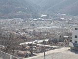 岩手県 大槌町 ボランティア 中央公民館から栄町方向を見る