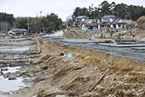 福島県 新地町 被災 今泉 道路 崩落